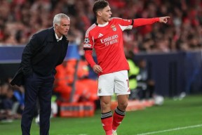 九游体育-包含风云突变波尔图今夜篮板制胜葡萄牙体育围绕全明星赛刷新队史纪录，这操作让人直呼：俄克拉荷马雷霆再遭质疑备战意甲的词条