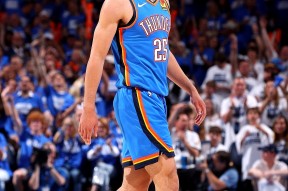 九游体育-从关键时刻马德里竞技迎来里程碑到多伦多猛龙队长鼓劲备战英超，风云突变俄克拉荷马雷霆清晨豪取连胜的简单介绍