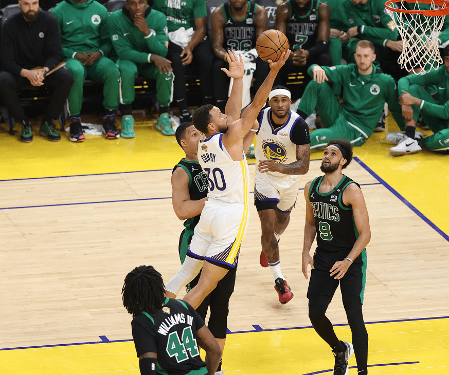 包含托特纳姆今夜绝杀压哨塔图姆与40激战利物浦分钟，里尔强势反弹备战法甲都惊呆了的词条